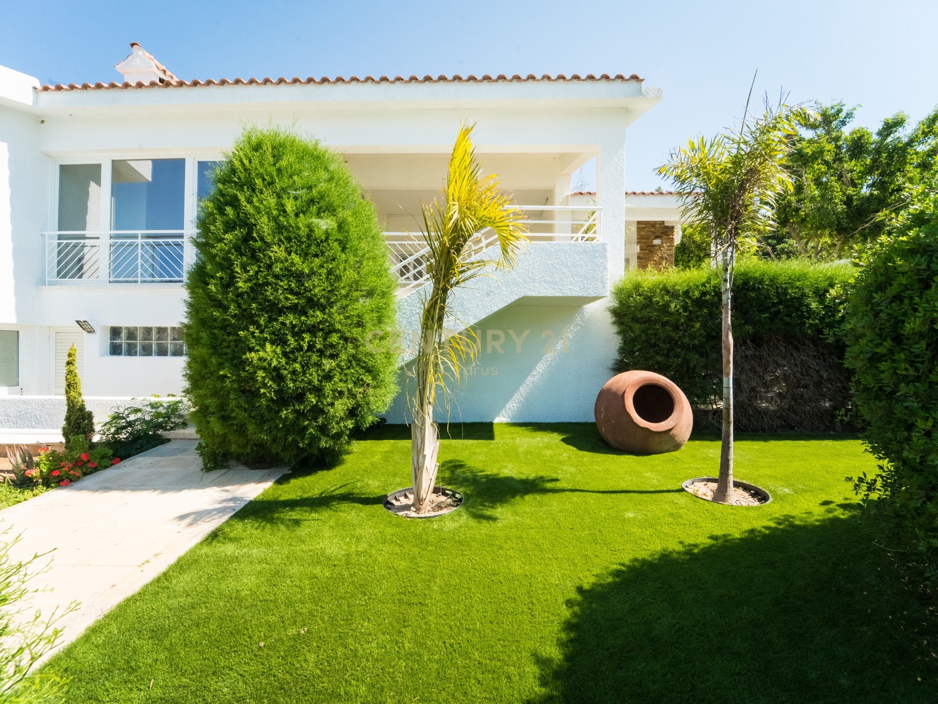 4 bedrooms Villa in Limassol, Cyprus No. 57142