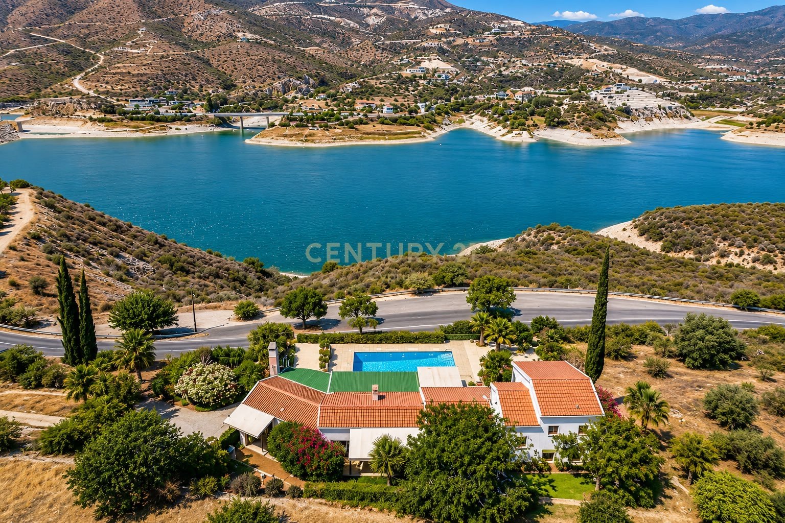 5 bedrooms Villa in Foinikaria, Limassol, Cyprus No. 57409
