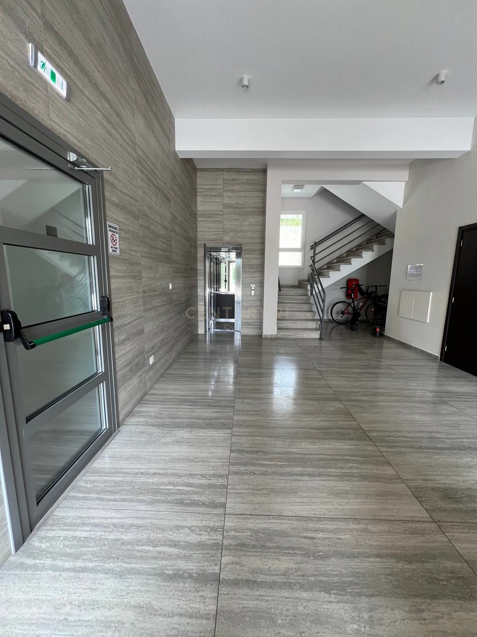 4 bedrooms Apartment in Agios Tychonas, Limassol, Cyprus No. 31816