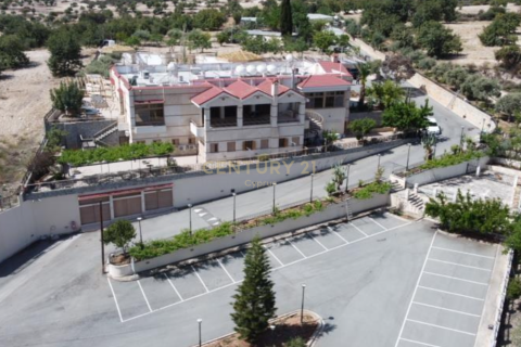 550m2 Cafetería / restaurante en Paramytha, Limassol, Chipre No. 53657