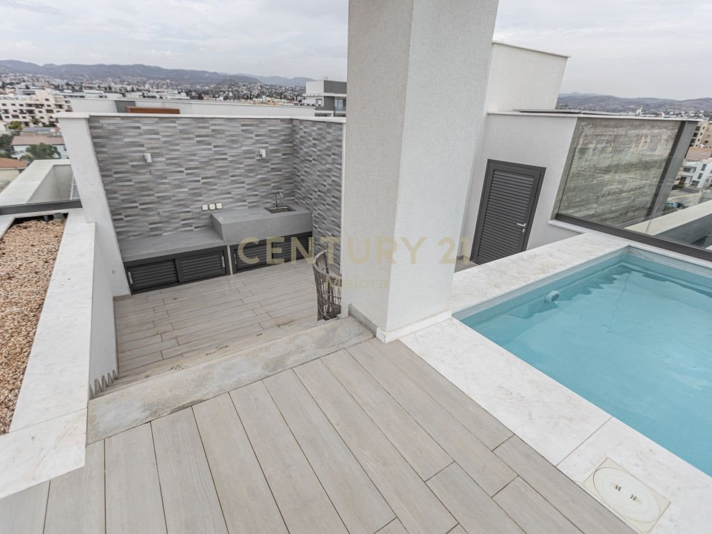 3 bedrooms Penthouse in Germasogeia, Limassol, Cyprus No. 55812