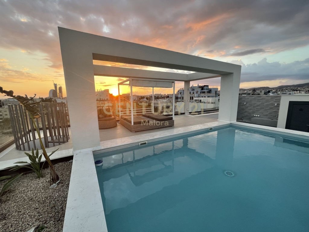 3 bedrooms Penthouse in Germasogeia, Limassol, Cyprus No. 55812