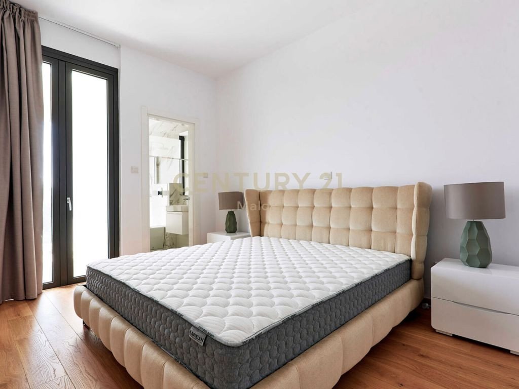 3 bedrooms Penthouse in Germasogeia, Limassol, Cyprus No. 55812