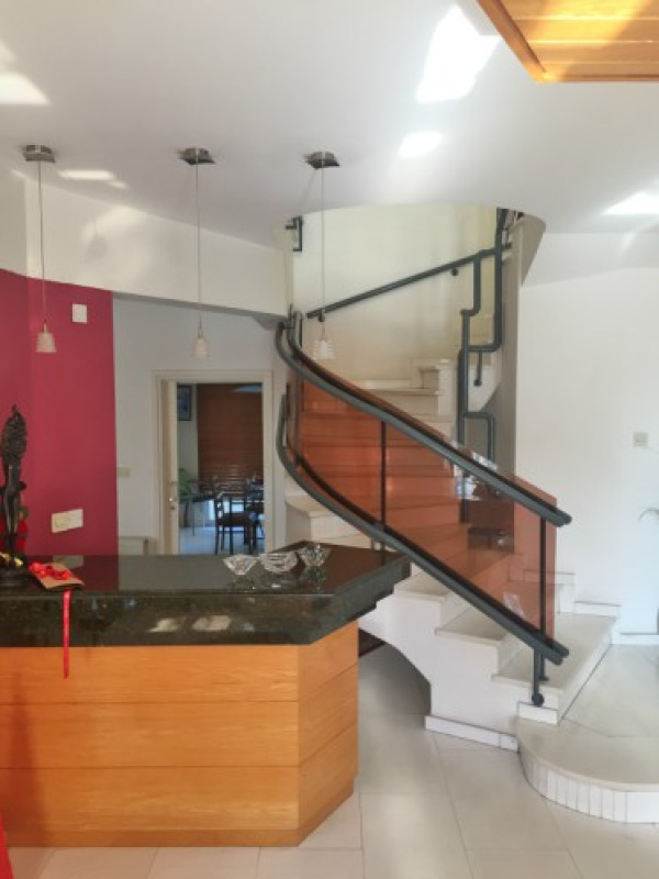 4 bedrooms Villa in Limassol, Cyprus No. 38364