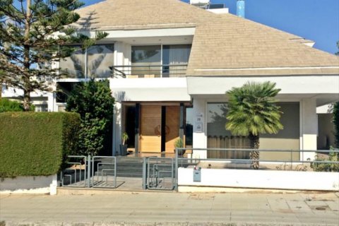 4 bedrooms Villa in Limassol, Cyprus No. 38364