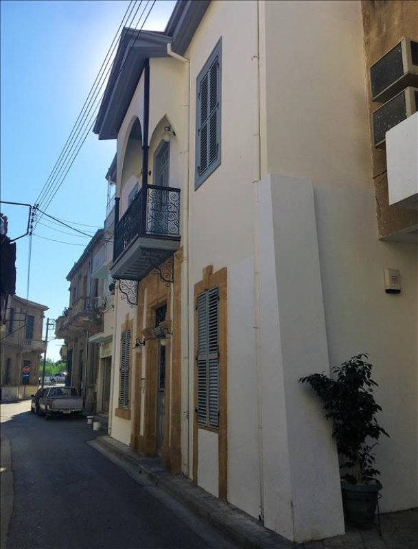 220m2 Villa in Nicosia, Cyprus No. 38676