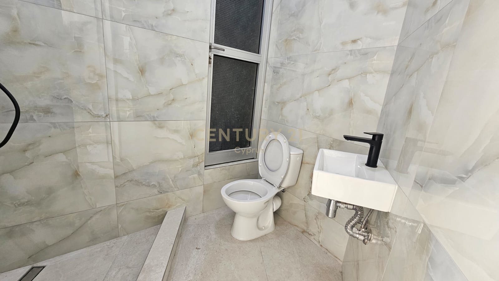 72m2 Oficina en Limassol, Chipre No. 53561
