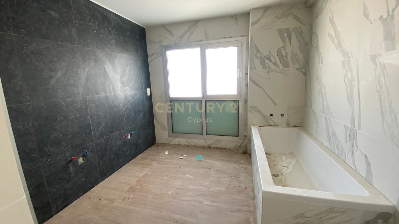4 chambres Appartement à Limassol, Chypre No. 55339