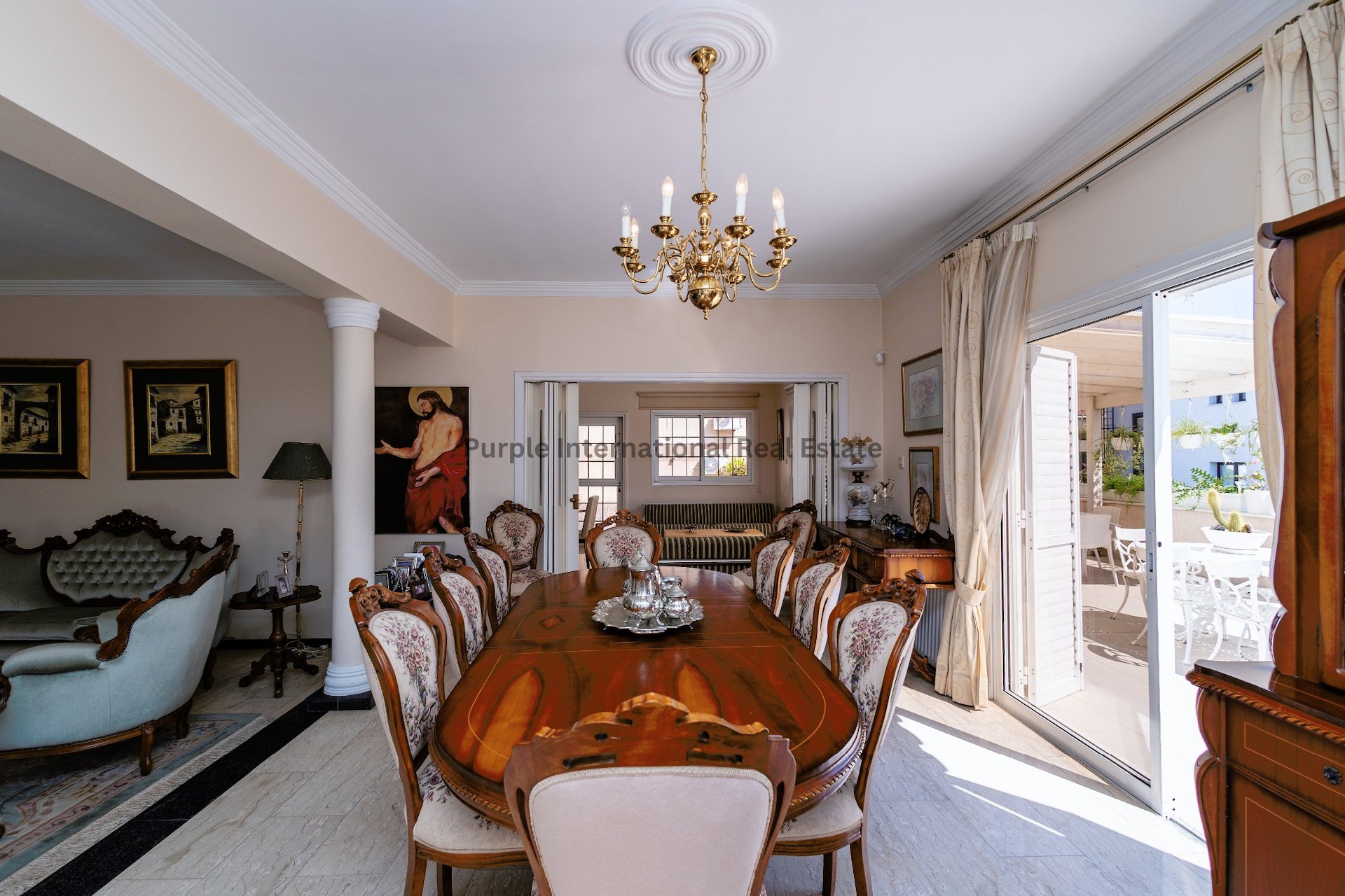 7 bedrooms Villa in Larnaca, Larnaka, Cyprus No. 35058