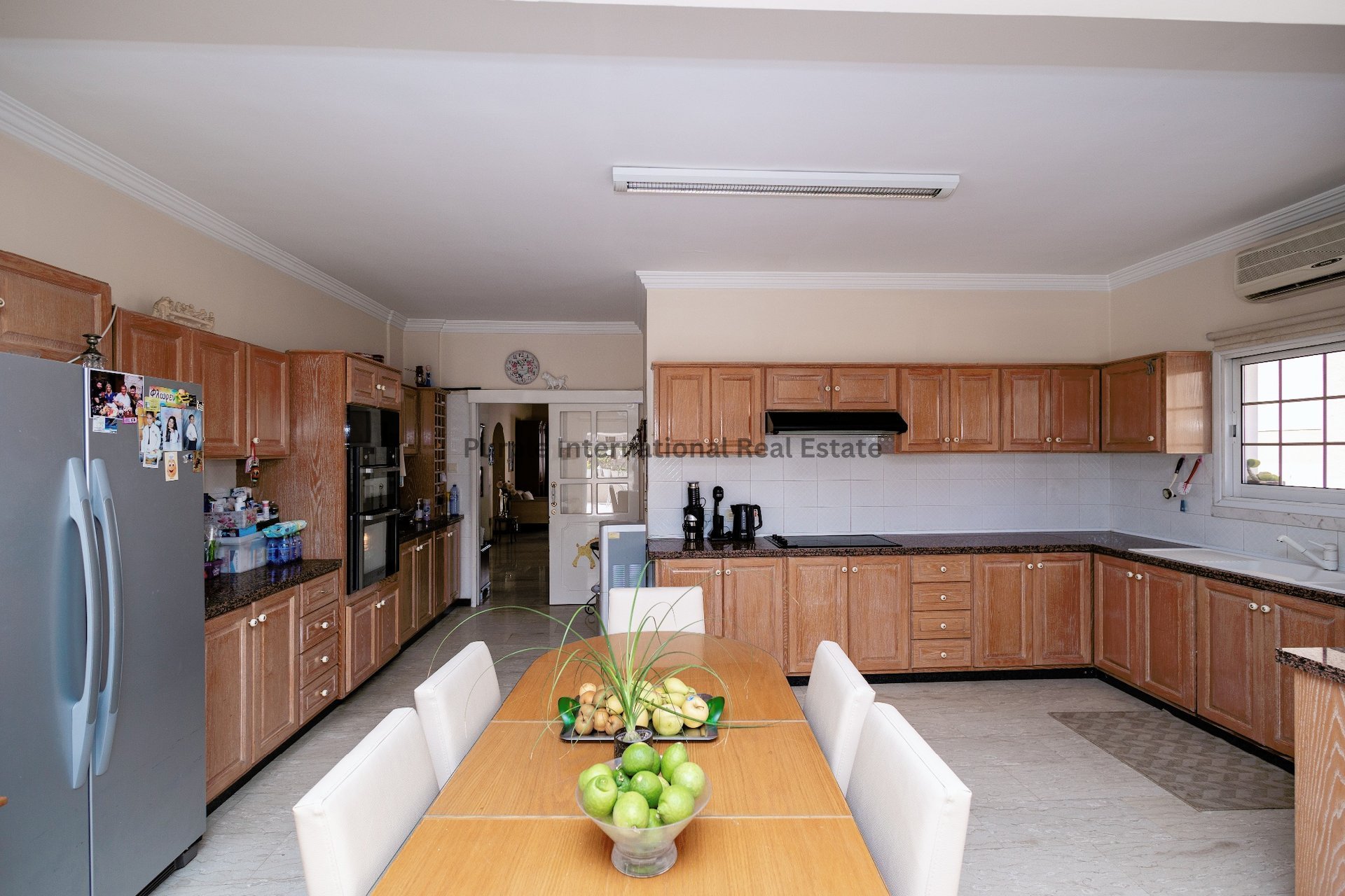 7 bedrooms Villa in Larnaca, Larnaka, Cyprus No. 35058