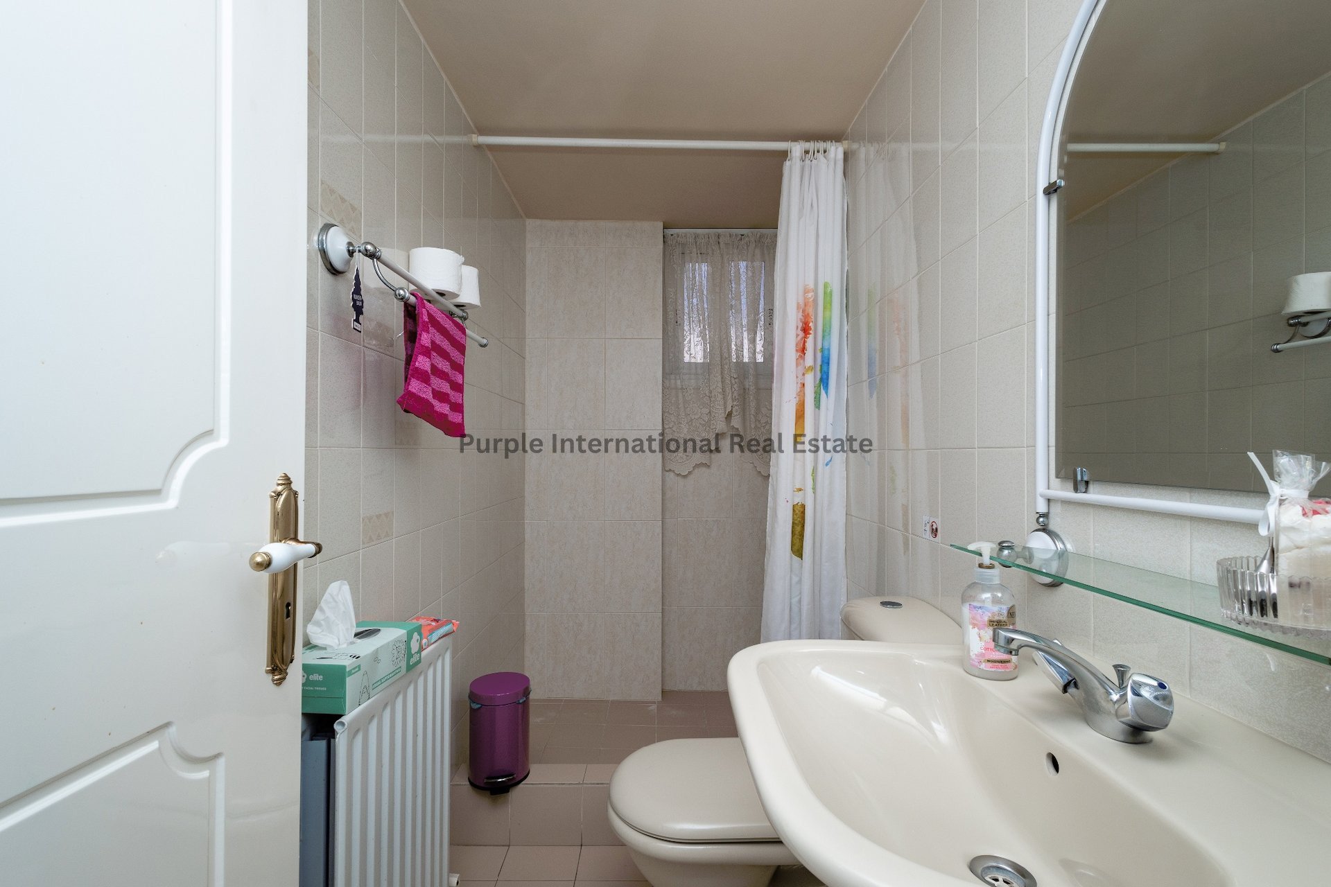 7 bedrooms Villa in Larnaca, Larnaka, Cyprus No. 35058