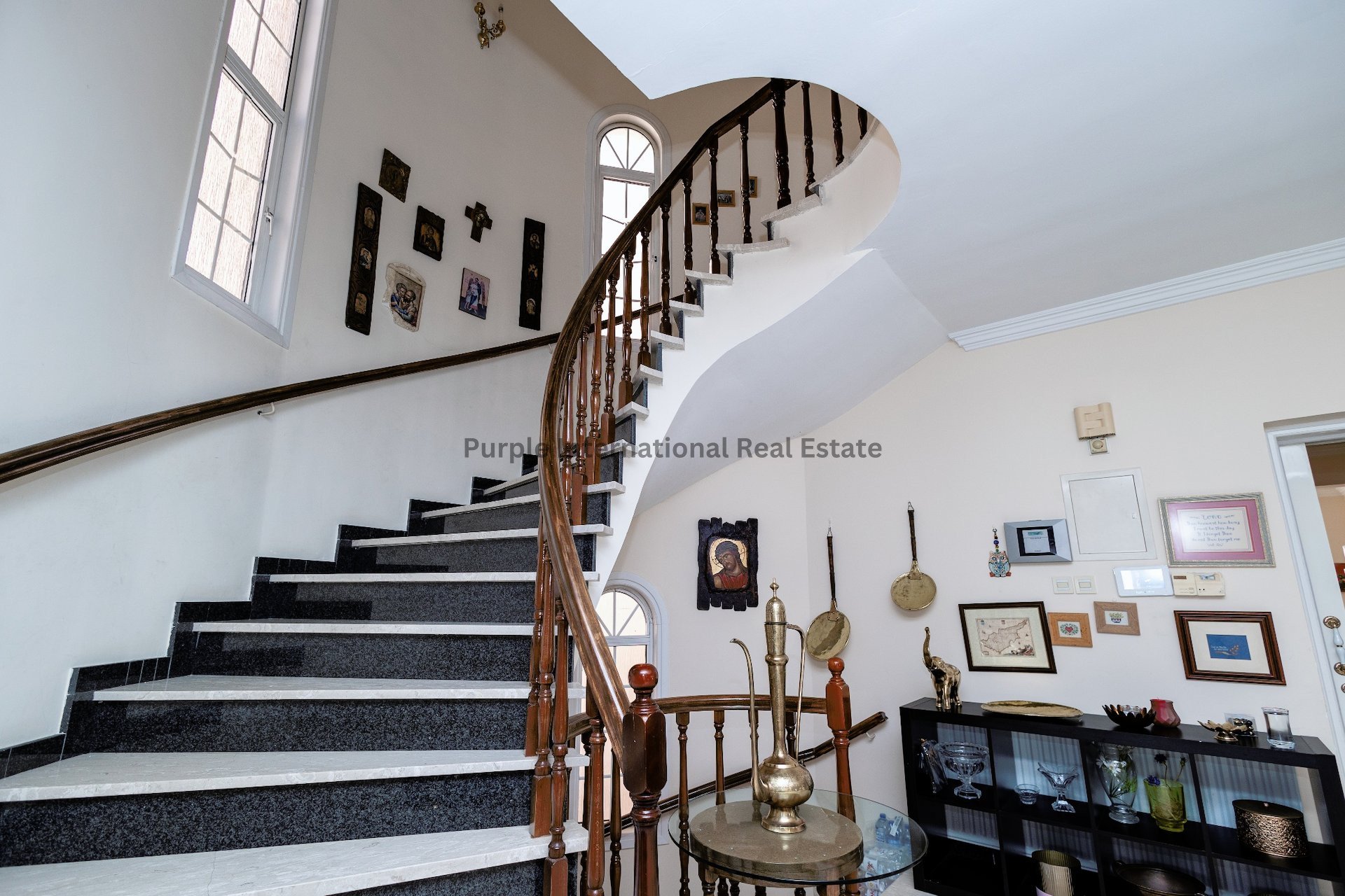 7 bedrooms Villa in Larnaca, Larnaka, Cyprus No. 35058