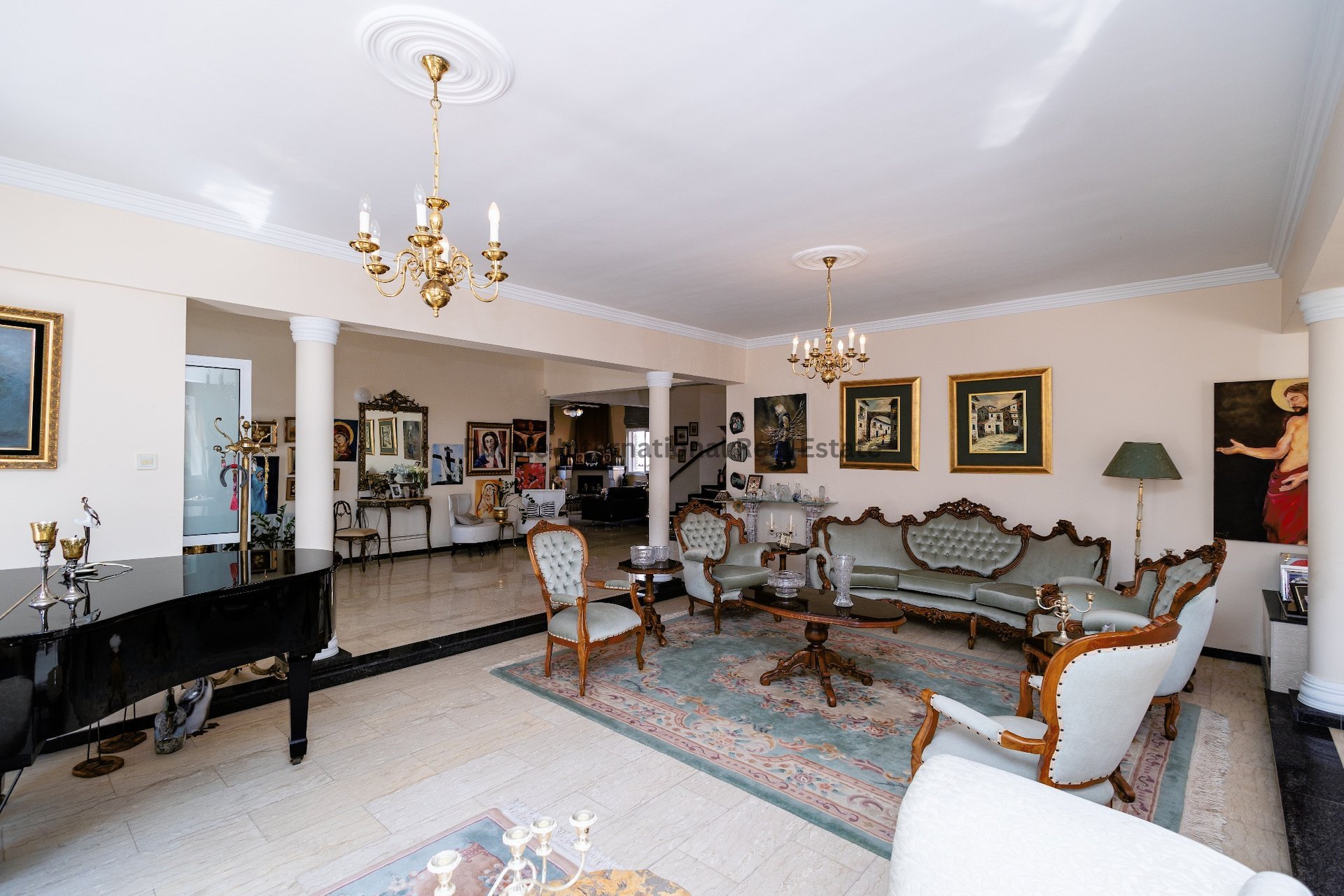 7 bedrooms Villa in Larnaca, Larnaka, Cyprus No. 35058