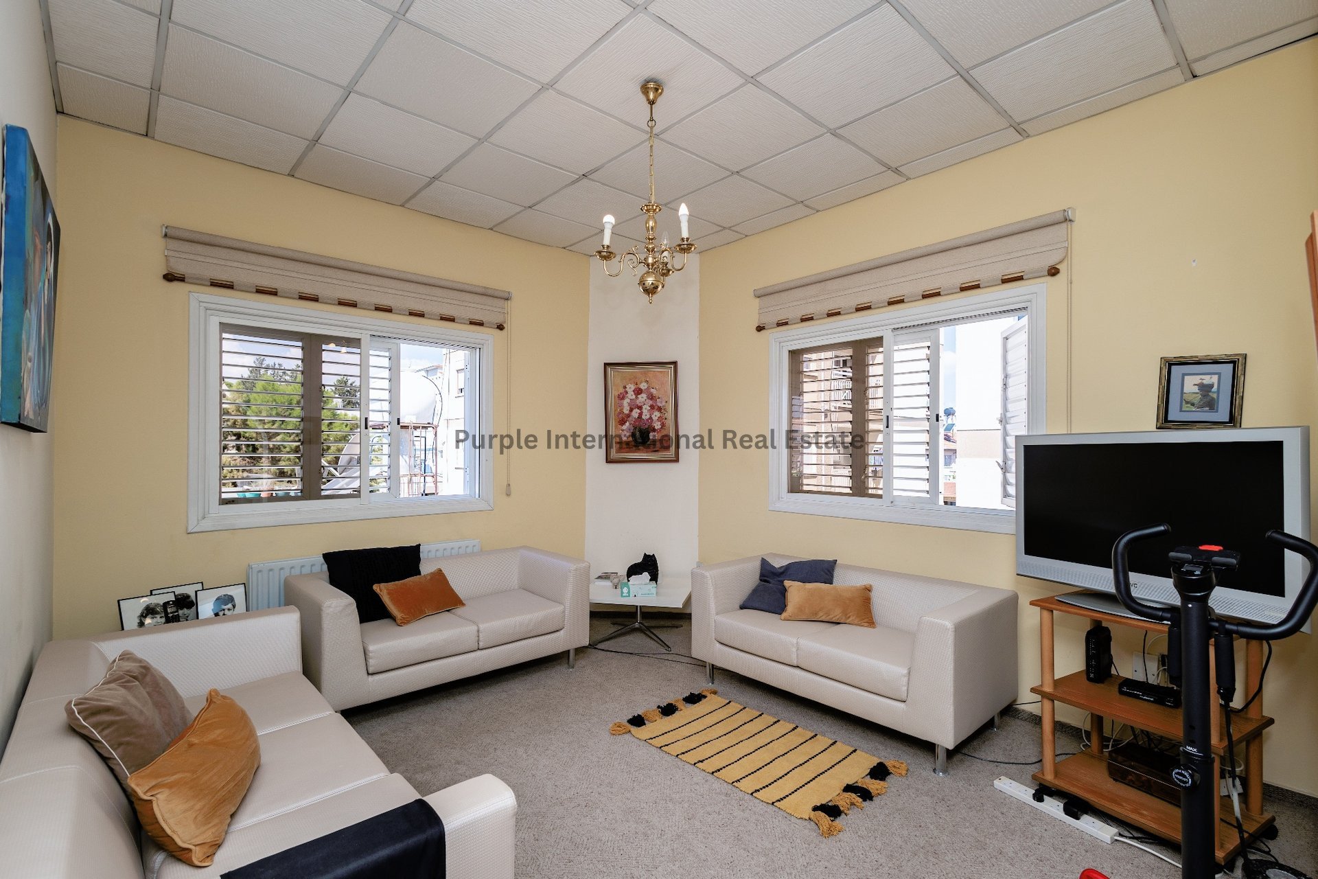 7 bedrooms Villa in Larnaca, Larnaka, Cyprus No. 35058