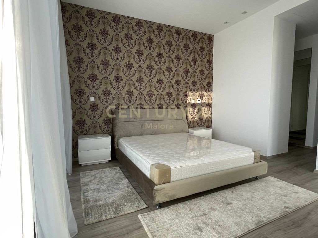 5 bedrooms Villa in Germasogeia, Limassol, Cyprus No. 55723