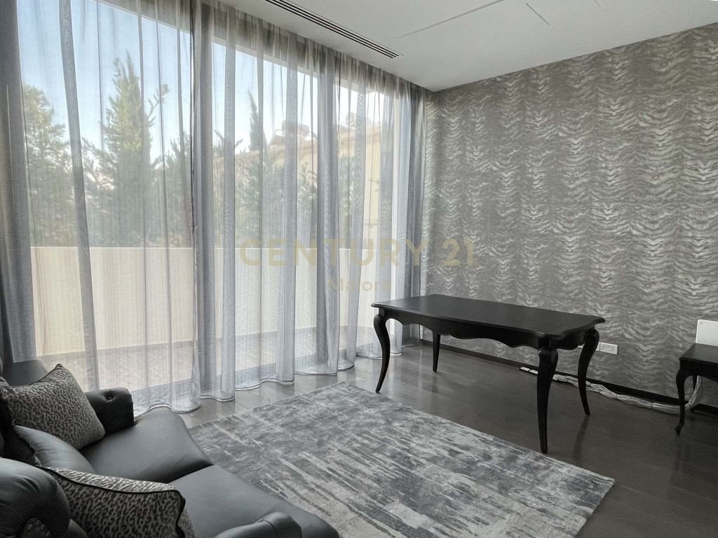 5 bedrooms Villa in Germasogeia, Limassol, Cyprus No. 55723