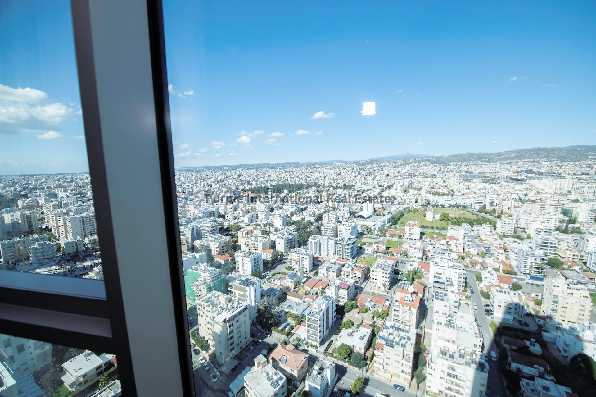 3 dormitorios Apartamento en Neapolis, Limassol, Chipre No. 8248